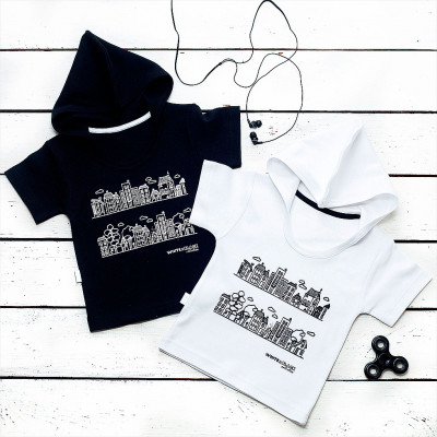 Черная футболка Город