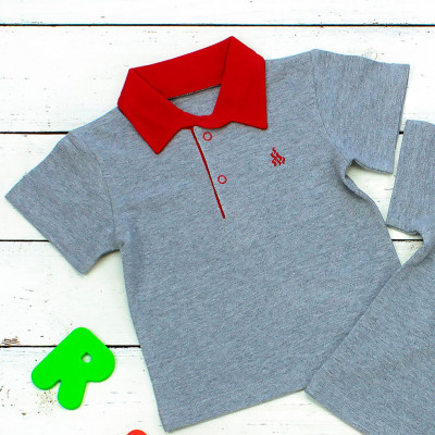 Футболка поло с красным воротом