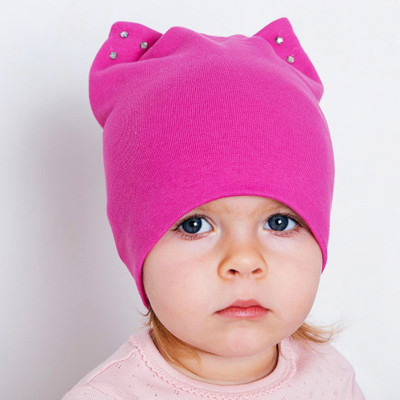 Шапка малиновая с ушками