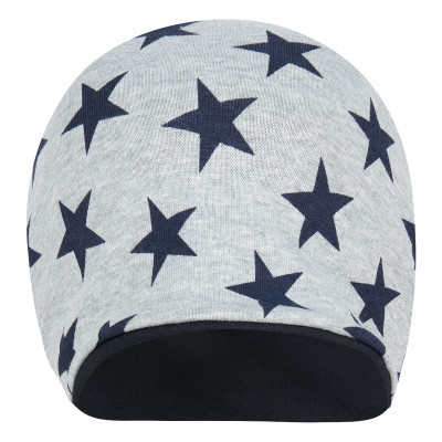 Серая шапка со звездами