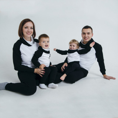 Черно-белый костюм спортивный универсальный