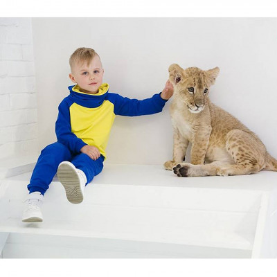 Детский спортивный костюм с высоким воротом