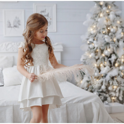 Платье детское цвета экрю
