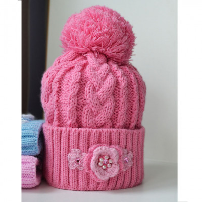 Шапка зимняя красная с помпоном