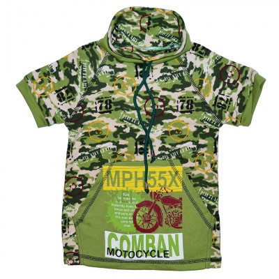 Зеленая кофта с высокой горловиной