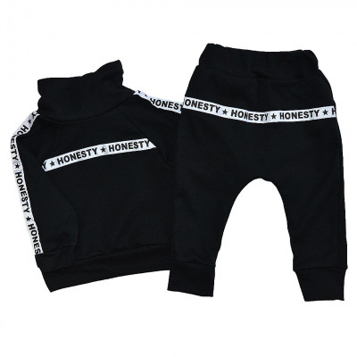 Спортивный костюм черного цвета