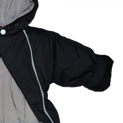 Комбинезон детский черного цвета с принтом