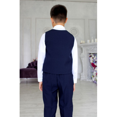 Синий костюм с пиджаком и жилетом