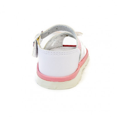 Туфли для девочки белого цвета