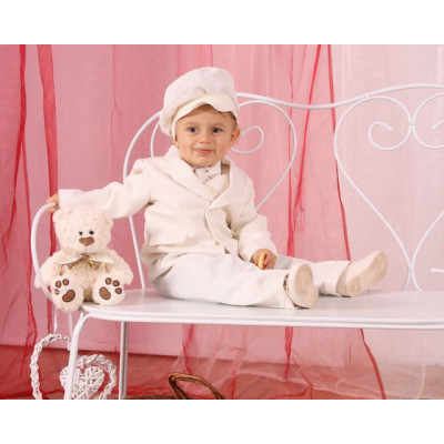 Классический белый костюм для мальчика