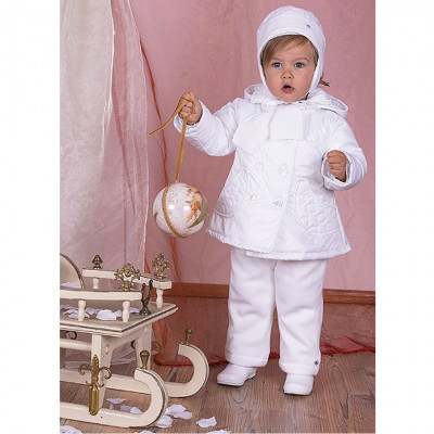 Куртка в комплекте со штанами белая