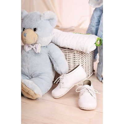 Ботиночки, белого цвета